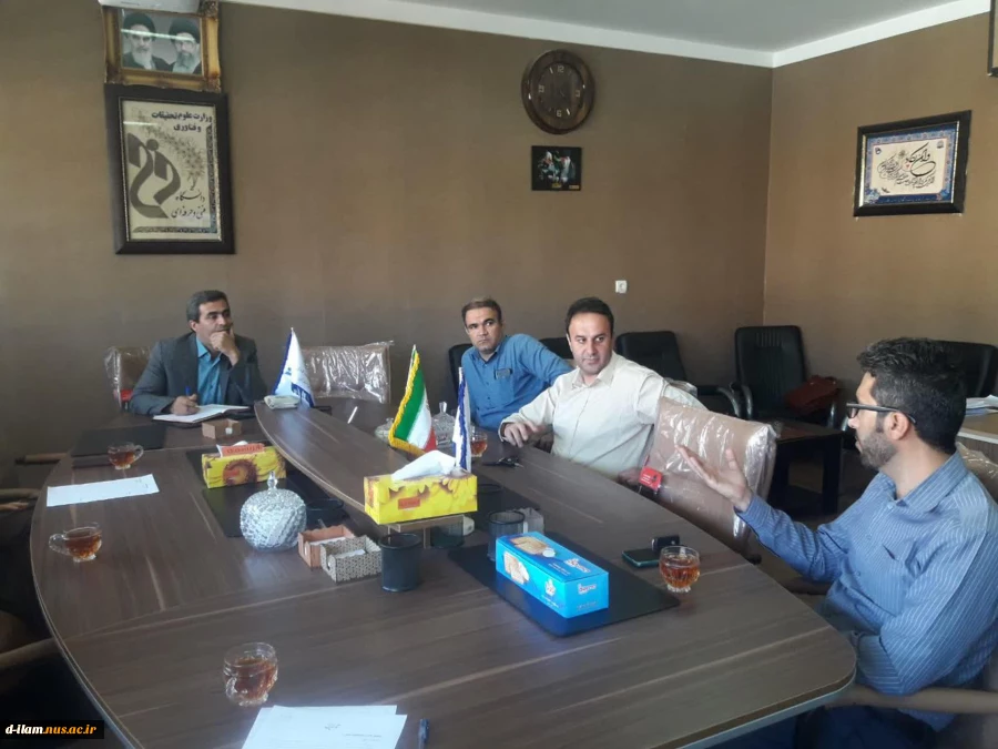 جلسه هم اندیشی با اعضا هیات علمی 2