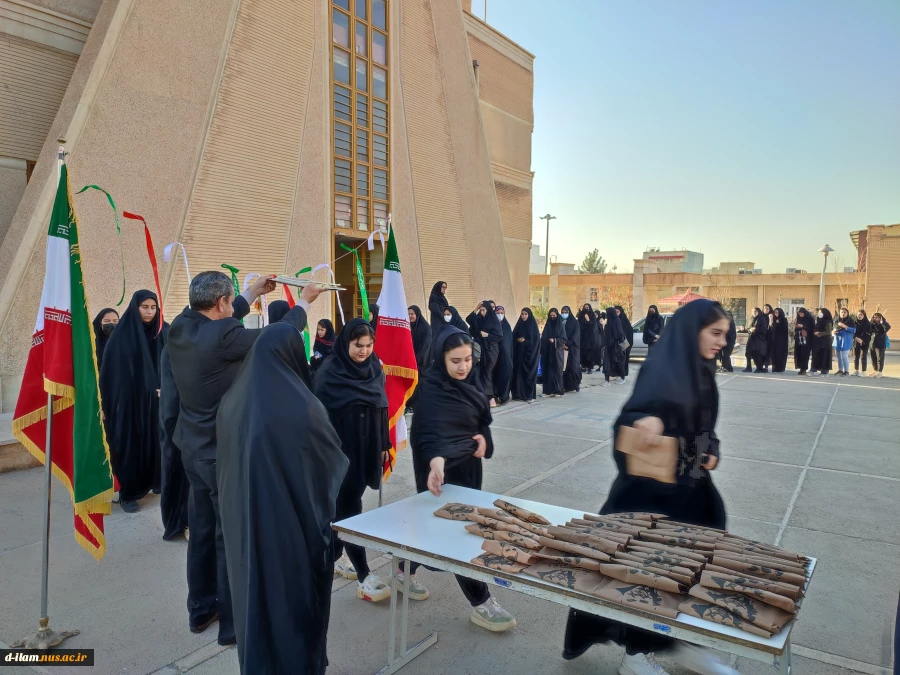 کاروان زیارتی راهیان نور آموزشکده فنی و حرفه ای دختران ایلام به سمت مناطق عملیاتی جنوب کشور اعزام شد. 4