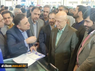 بازدید معاون علمی رئیس جمهوری و وزیر علوم، تحقیقات و فناوری از غرفه دستاوردهای پژوهشی دانشگاه فنی و حرفه‌ای در نمایشگاه هفته پژوهش و فناوری