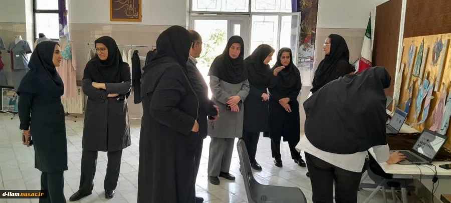  برپایی نمایشگاه دستاوردهای دانشجویی

 2