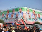 شکوه همبستگی ملی در تشییع شهدای اقتدار/ راه فرماندهان و دانشمندان شهید ادامه خواهد داشت
 2
